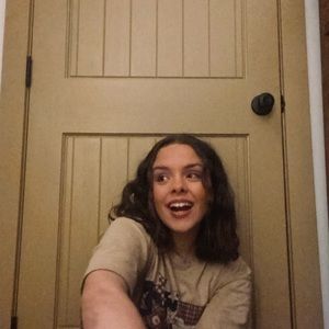 Meet your Posher, Lena